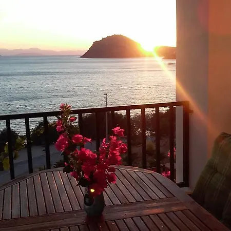 Aparthotel Platinum Beach *